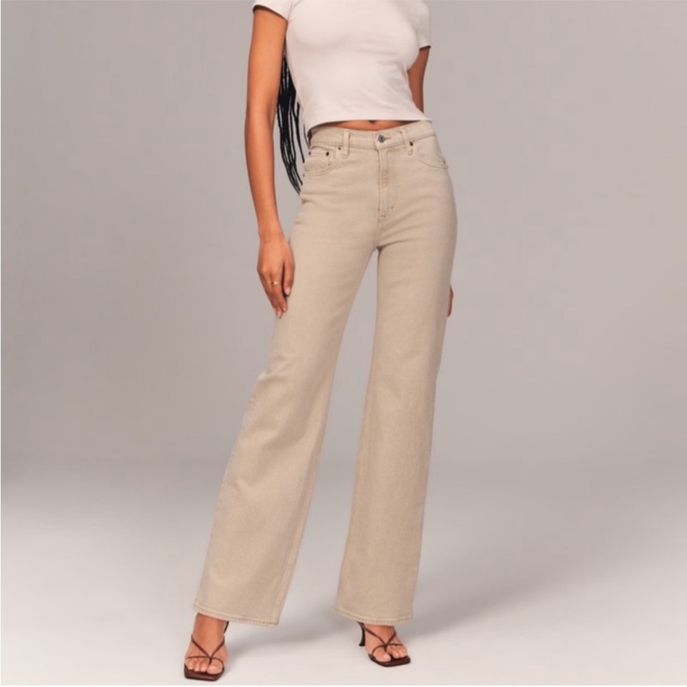 NWT Abercrombie 90s Relaxed Jeans